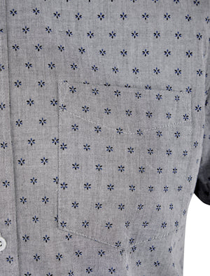 Caparica Patterned Floral Print Short Sleeve Cotton Chambray Shirt in Light Grey - Tokyo Laundry
