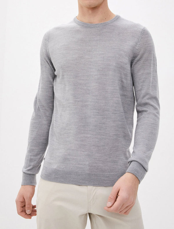 Houston Basic Crew Neck Knitted Jumper in Light Grey Marl - Kensington Eastside