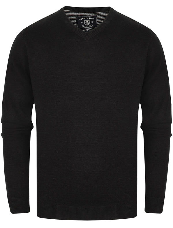 Quarters Wool Blend V Neck Jumper In Black - Kensington Eastside