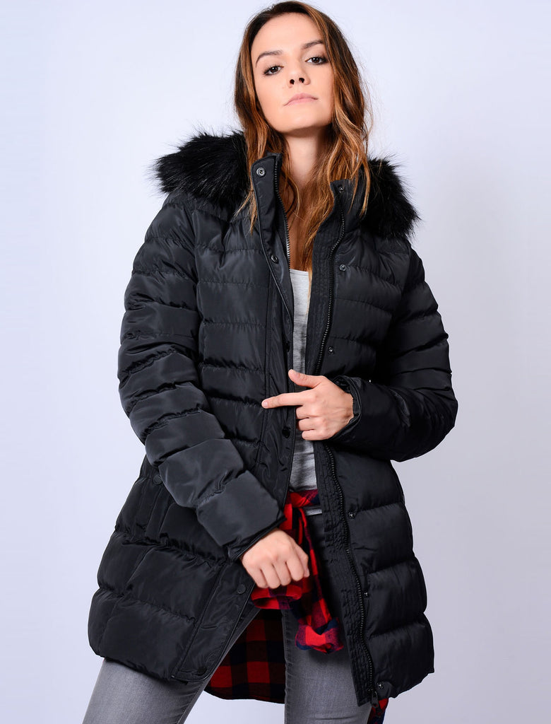 Tynice Long Quilted Coat with Detachable Fur Trim in Black - Tokyo Lau –  Tokyo Laundry