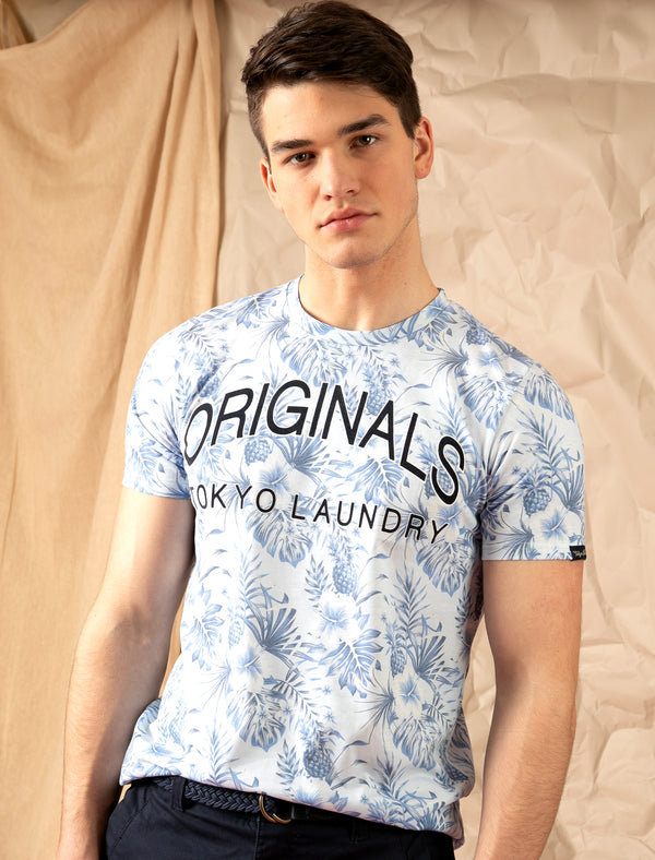Kahaluu Motif Palm Print Cotton Jersey T-Shirt in Plein Air Blue - Tokyo Laundry