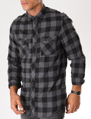 Peres Brushed Cotton Checked Shirt In Mid Grey / Black - Dissident