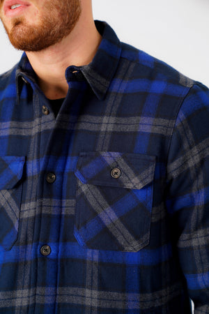 Herrick Borg Lined Checked Brush Flannel Overshirt Jacket in Blue Depths - Tokyo Laundry