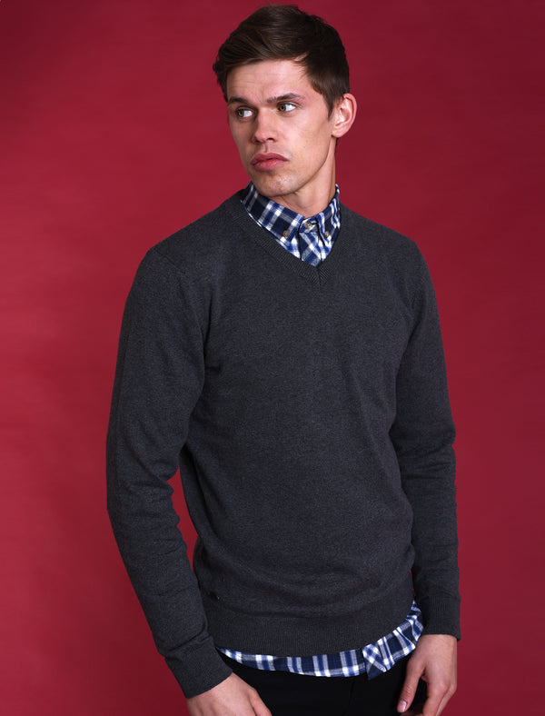 Hamar V Neck Jumper in Charcoal Marl - Kensington Eastside