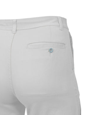 Roberto Cotton Twill 3/4 Length Shorts in White - Tokyo Laundry